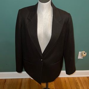 Womens REQUIREMENTS Wool Jacket. Size 14